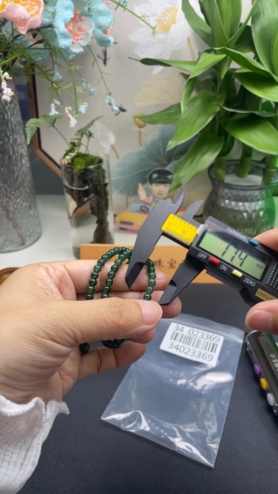 F34023369 Jadeite Bead Necklace Non-Gold Setting Total Weight Approx. 25.7g Size About 4.8mm