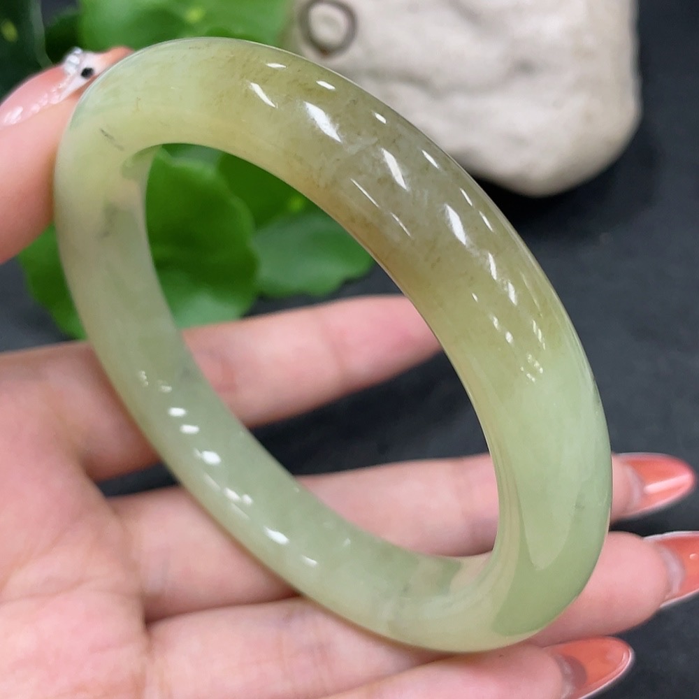 H34980554 Hetian Jade Round Bracelet Size 61 Total Weight Approx. 59.8g