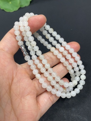 H42953779 和田玉珠链     卡4.8mm左右       货品总重约23g   皮色成因未定