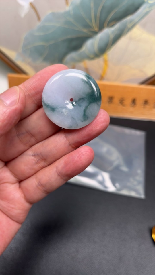 F29351210 Jadeite Pendant Safety Buckle Total Weight Approx. 14g