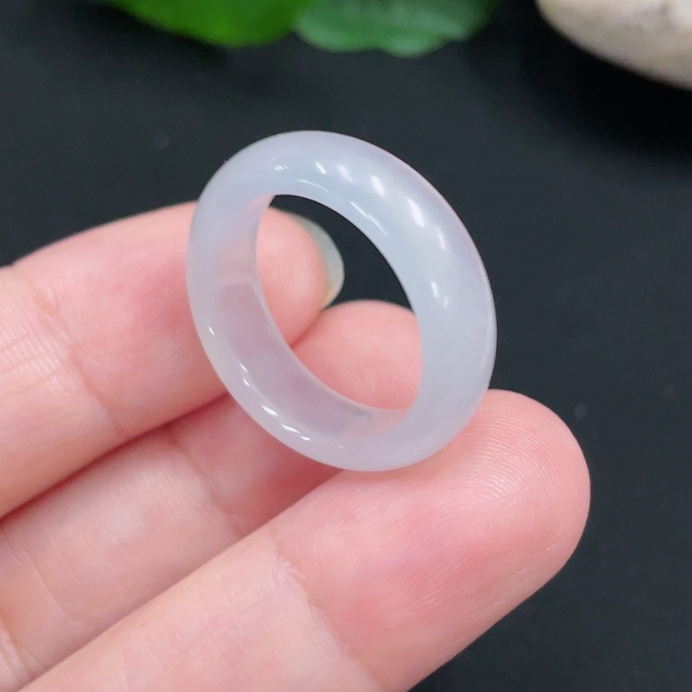 F30528002 Jadeite Ring Size 15, Total Weight Approx. 3.6g