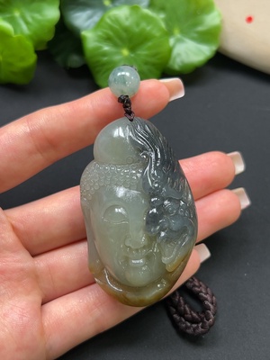 H41917393 和田玉一念之间挂件 颜色成因未定74.9g 含绳