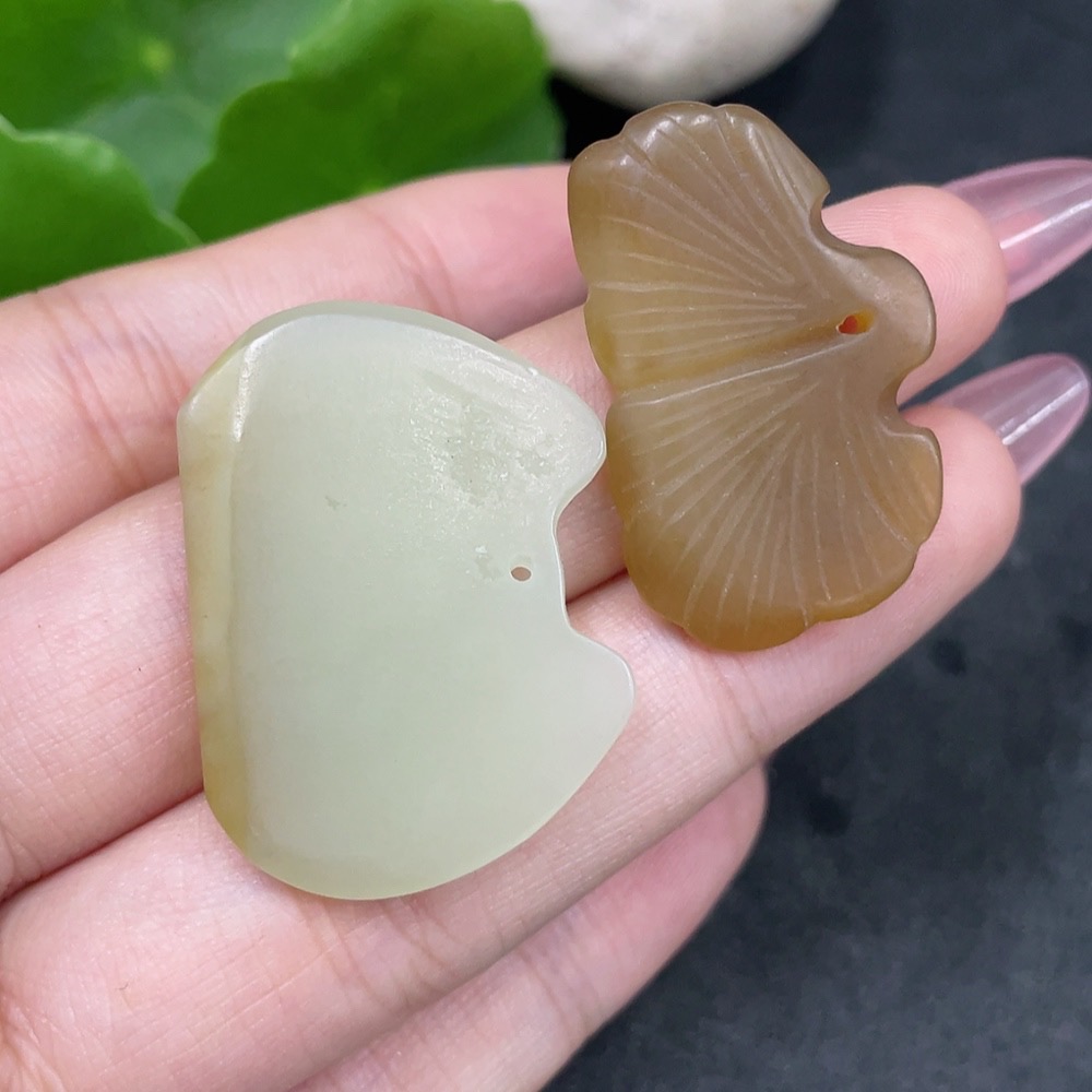 H33840547 Hetian Jade Pendant