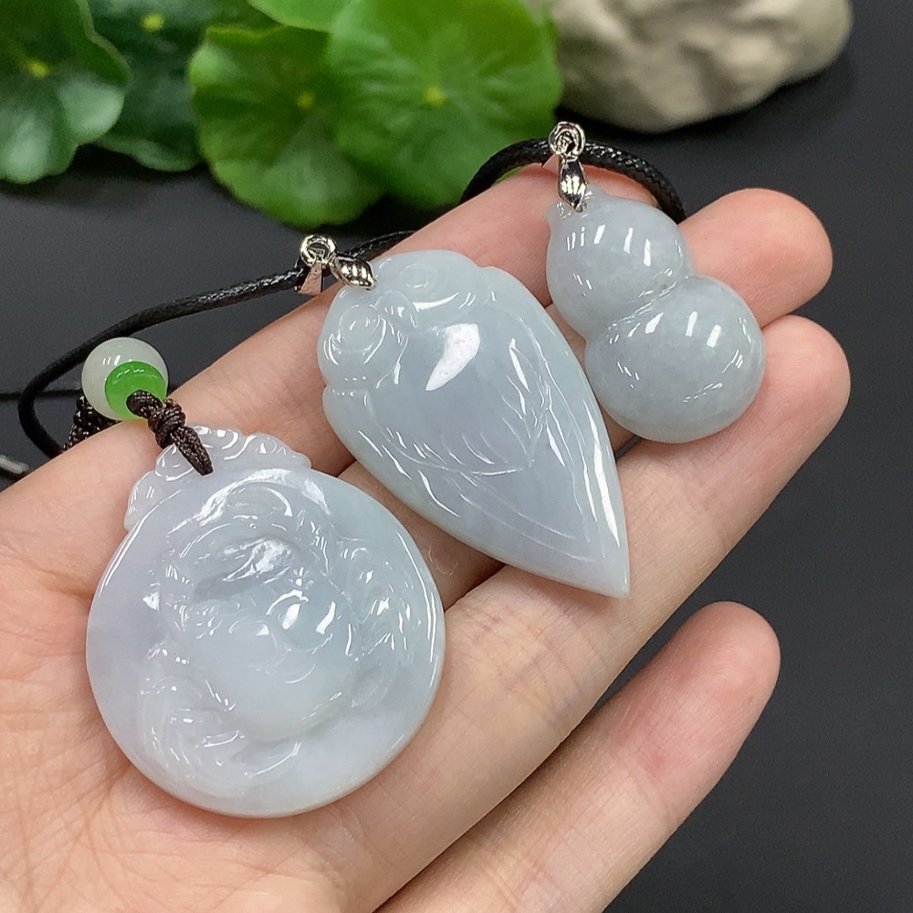 F13493831 Jadeite Pendant Non-Gold Inlaid