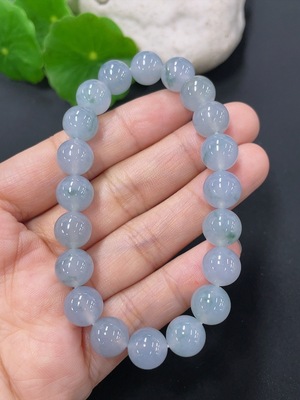 F41934823 翡翠手串 卡9.2mm左右 货品总约重27.3g