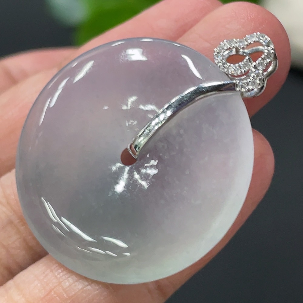 F30493047 Jadeite Peace Pendant with 18K Gold and Diamond Accents, Total Weight Approx. 10.1g