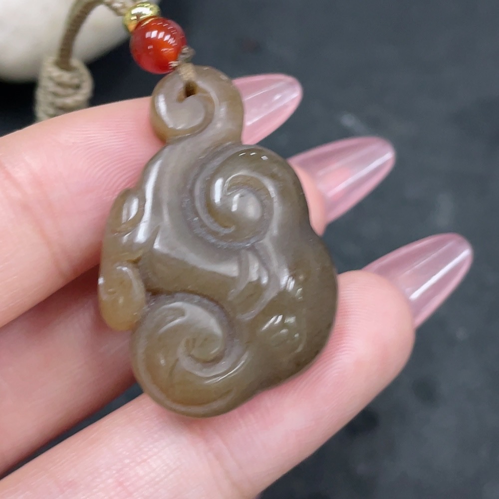 H33840897 Hetian Jade Pendant Ruyi