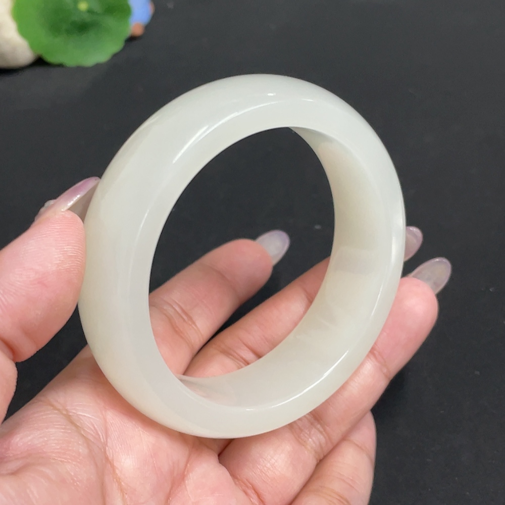 H34972161 Hetian Jade Round Bracelet Size 57.2 Total Weight Approx. 89.7g