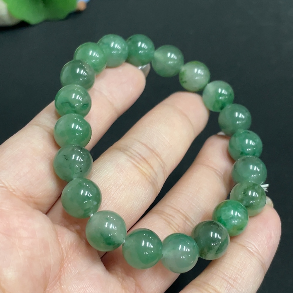 H31677071 African Emerald (Dulong Jade)