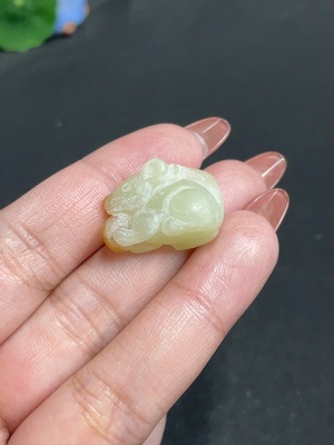 H34011865 Hetian Jade Pendant "Wealth-Bringing Mouse" Total Weight Approx. 5.3g Containing Other Mineral Components