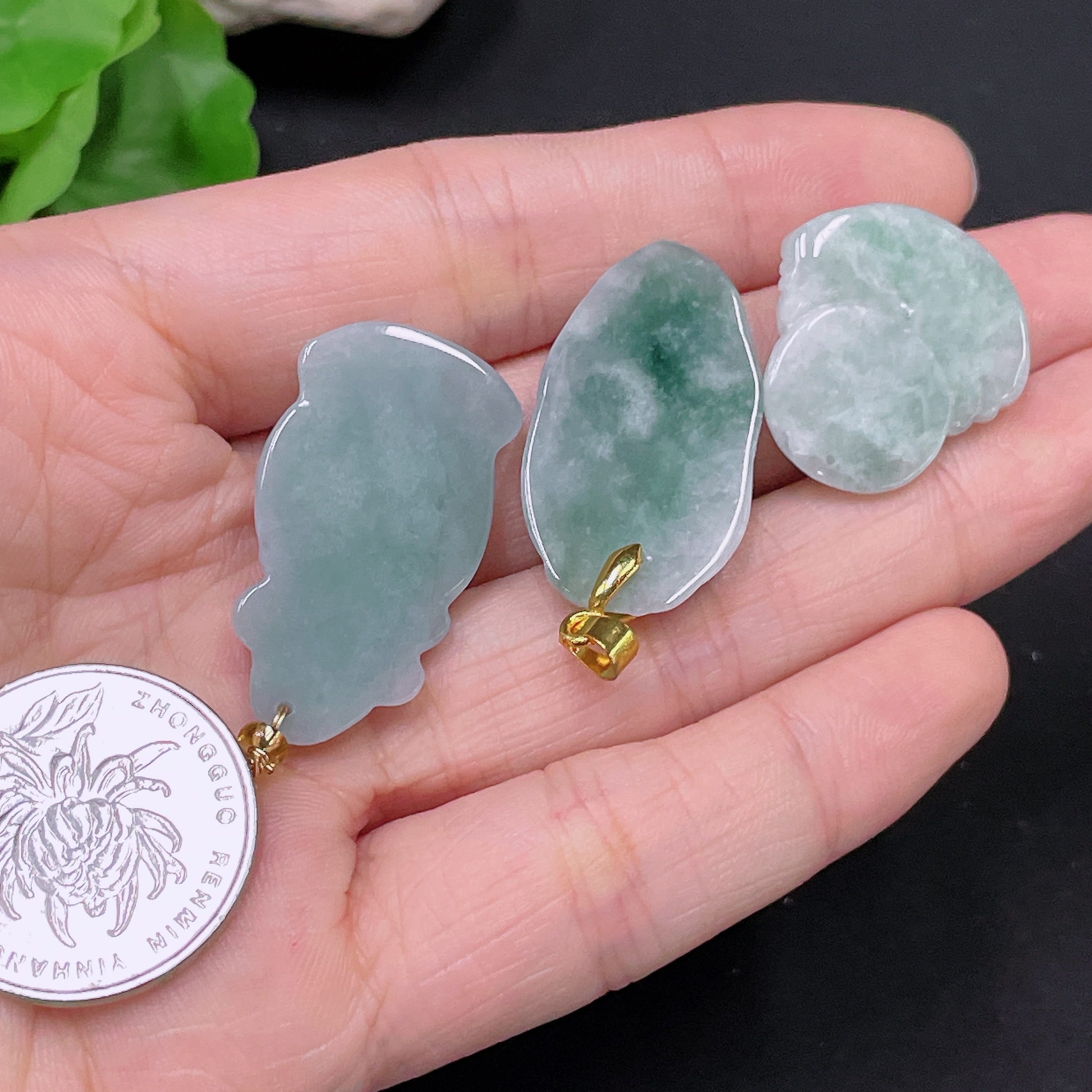F33892702 Jadeite Pendants Sell as a Lot Non-Gold