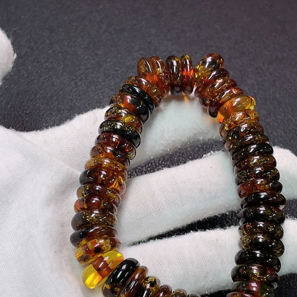 C34039579 Amber Beech Wax Bracelet, Total Weight Approx. 25g, Size 13.3mm