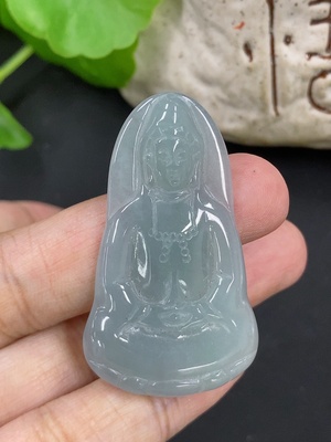 F46598367 翡翠观音挂件 货品总重约7.6克