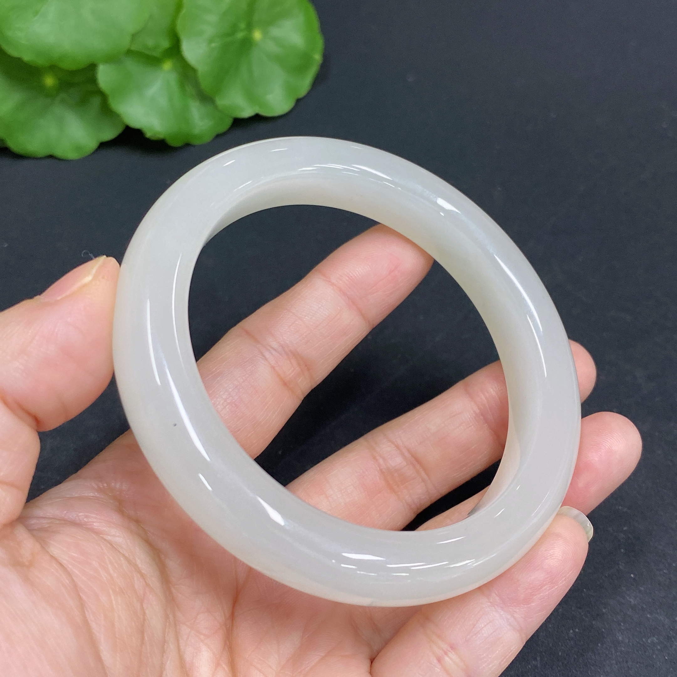 H33879089 Hetian Jade Round Bracelet Size 57.7 Total Weight Approx. 59.5g