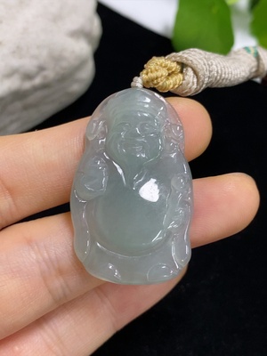 F42978123 翡翠挂件 财神 含绳货品总重约7.95g