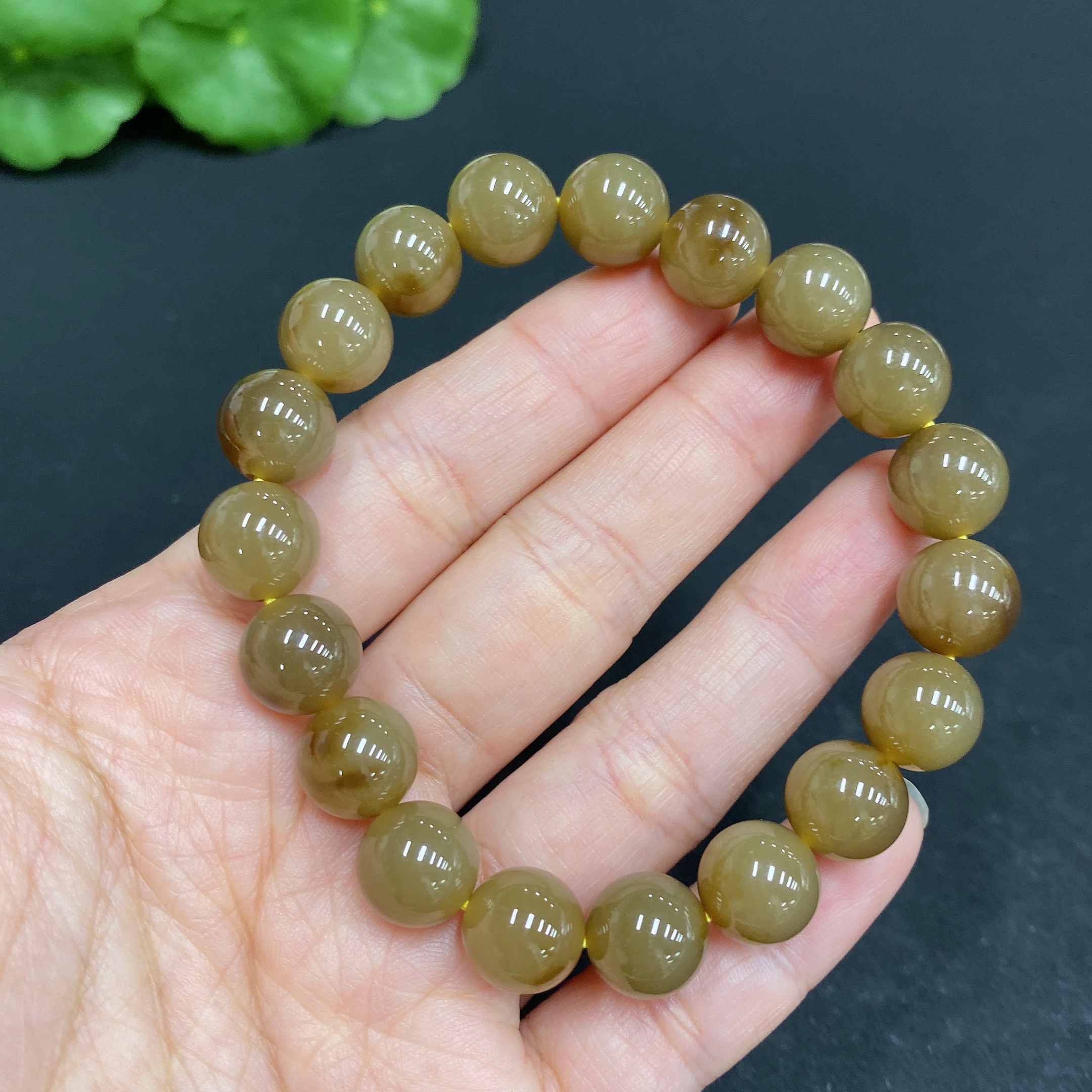 H33845252 Hetian Jade Bracelet        Approx. 9.8mm        Total Weight Approx. 29.6g