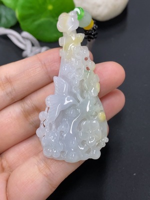 F42972243 翡翠花开富贵挂件 货品含绳总重约22.2克