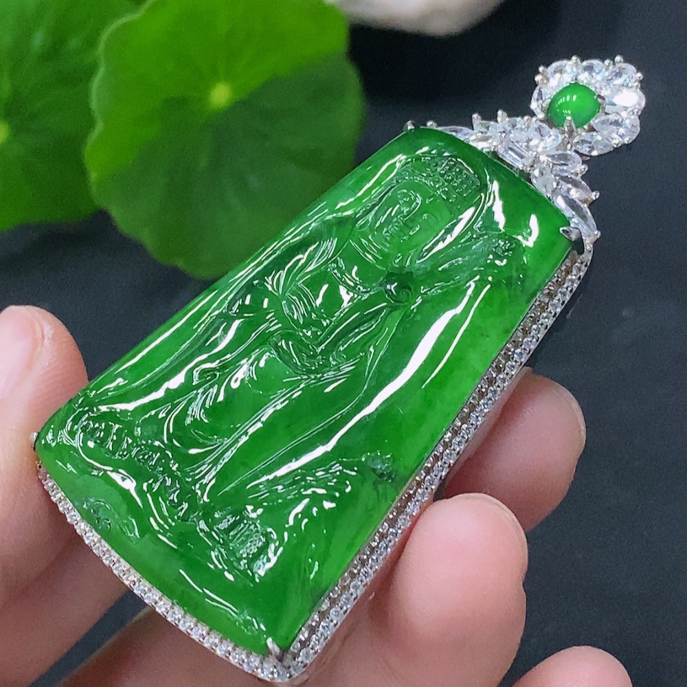 F31614774 Jadeite inlaid Guanyin pendant non-gold total weight about 18.5g