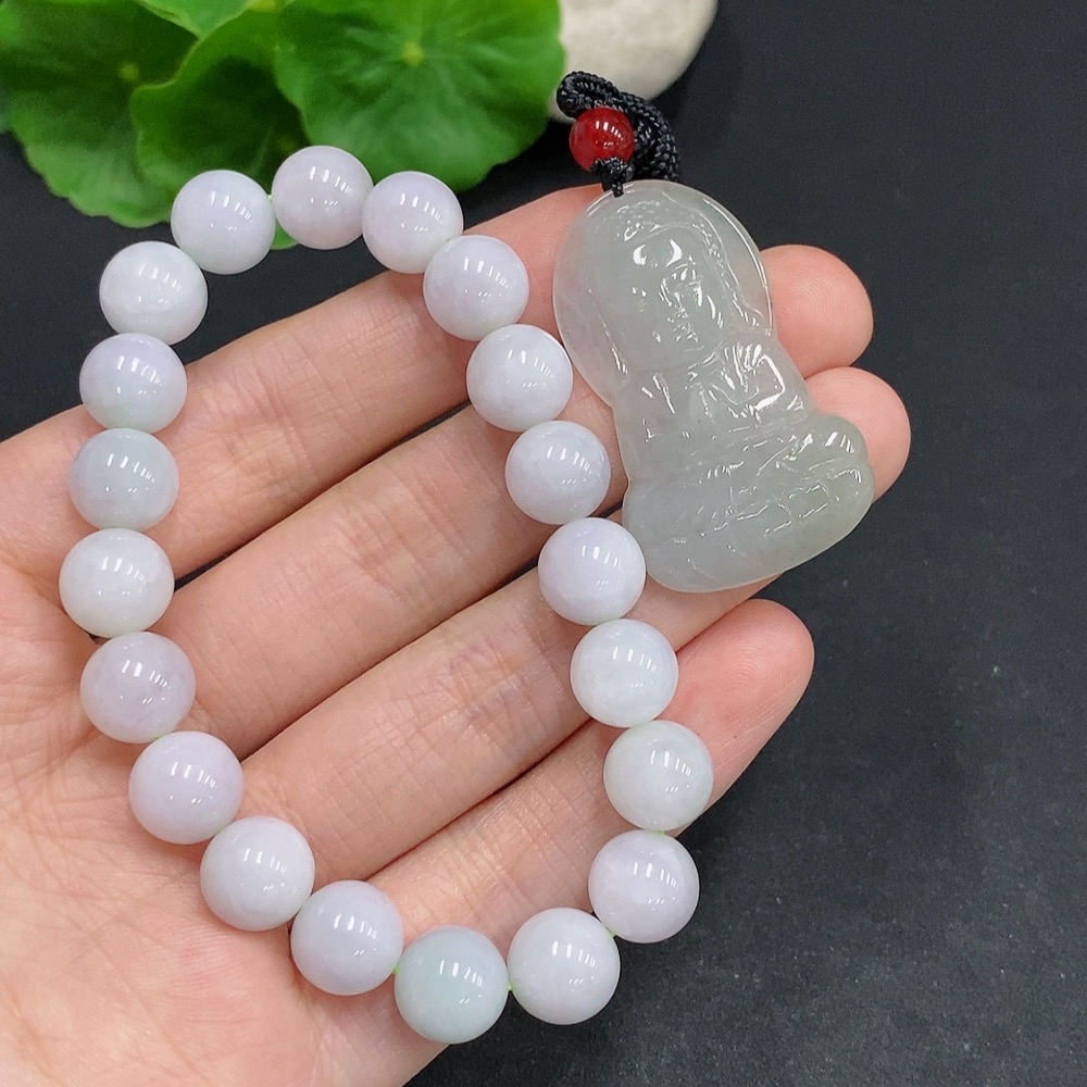 F31687927 Jadeite Pendant + Bracelet with Non-Jadeite Beads