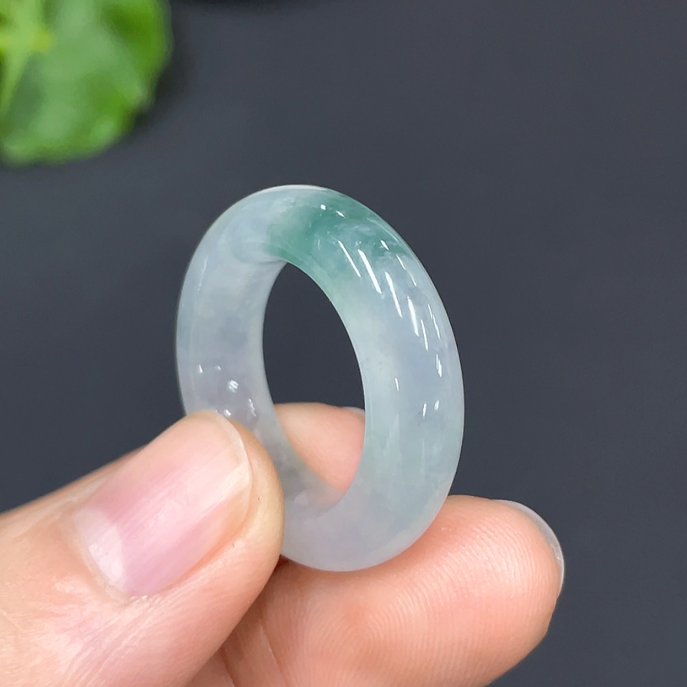 F24729171 Jadeite Ring Size 11 Total Weight Approx. 5.18g