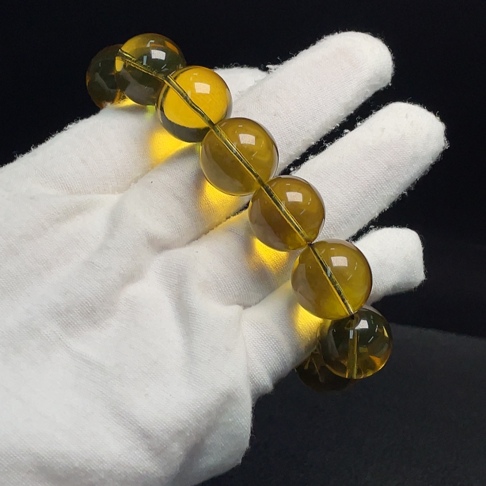 C34009605 Amber Beeswax Bracelet, Total Weight Approx. 30.73g, Size Approx. 15.8mm