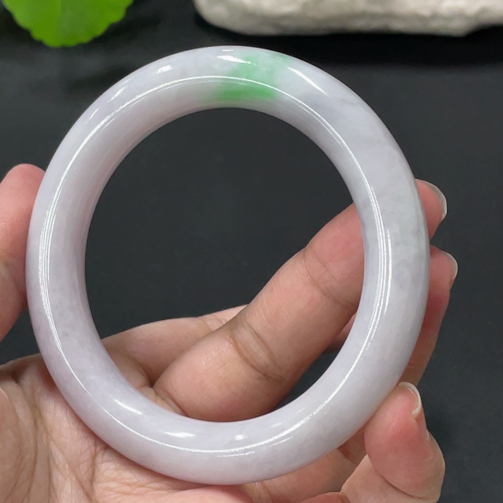 F33838239 JadeiteRound Bangle