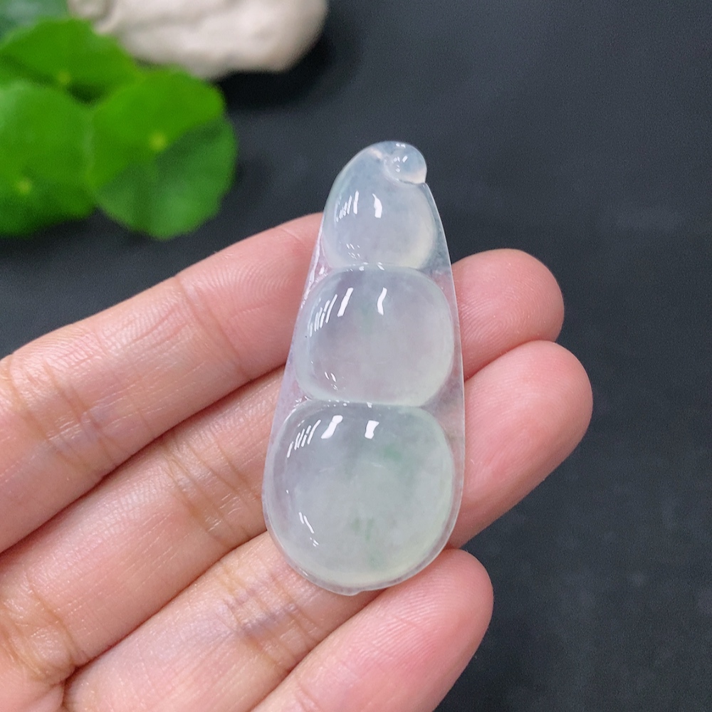 F31660801 Jadeite Pendant Lucky Bean Total Weight Approx. 8.32g