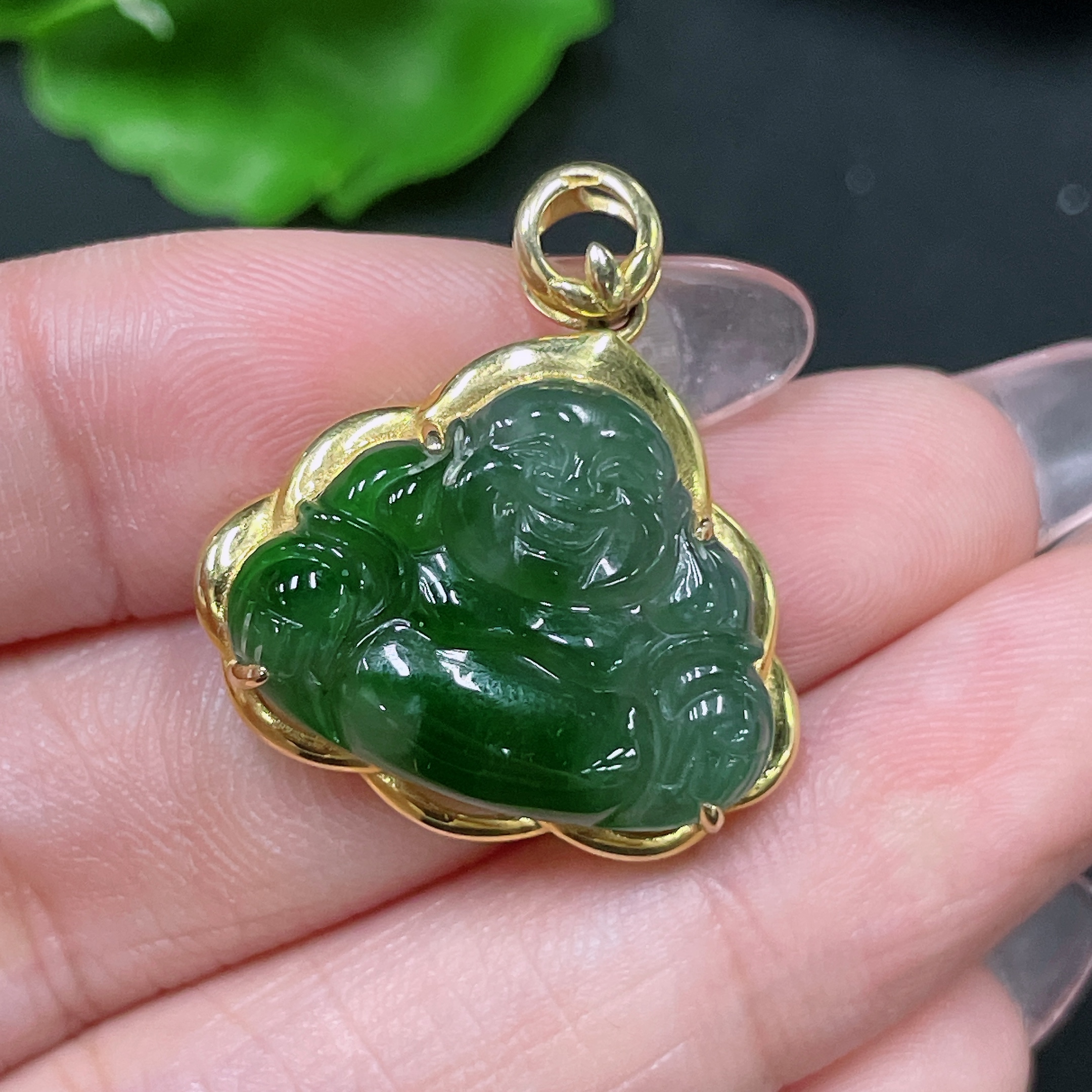 F34021574 Jadeite Buddha Inlaid with 18K Gold, Total Weight Approx. 3.32g