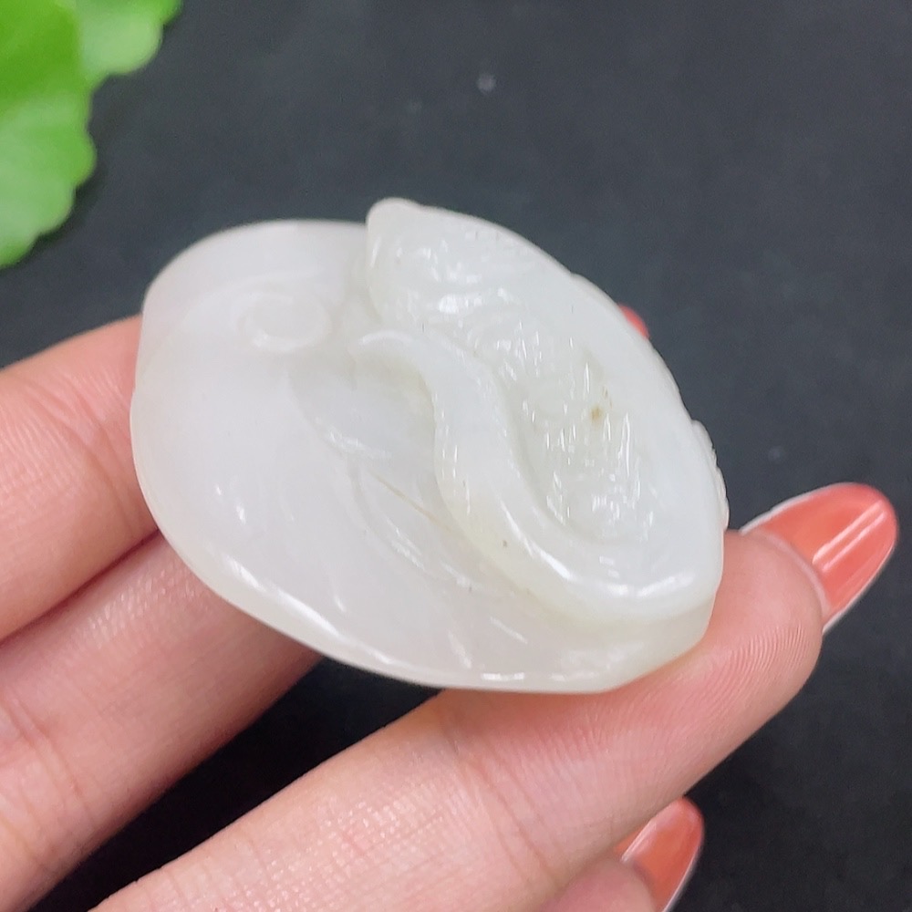 H34063529 Hetian Jade Pendant       Unrivaled by Past        Total Weight Approx. 31.8g