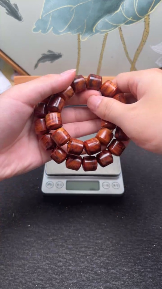 W33937204 Huanghuali Long Strand, Total Weight Approx. 59.7g, Bead Size 14.9mm