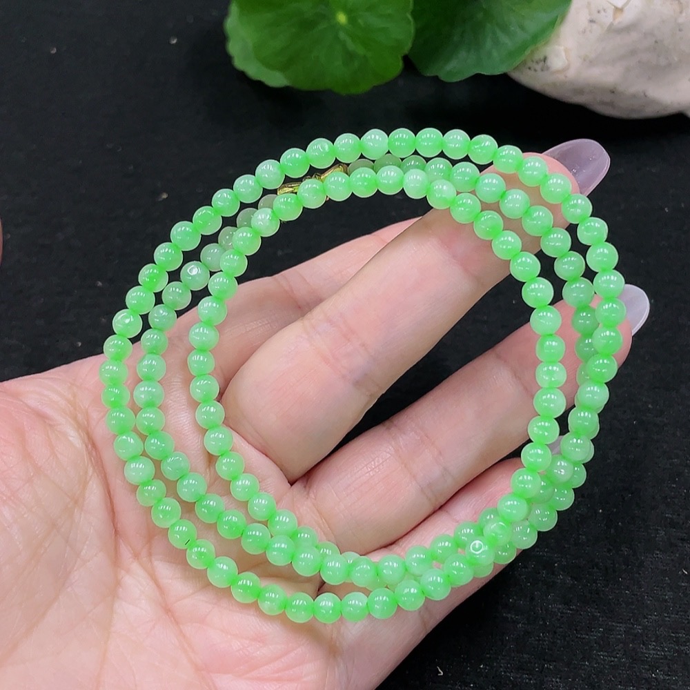 F33917823 Jadeite Beaded Necklace Approx. 4.3mm Total Weight Approx. 19.7g (Non-Gold Setting) (Cord Affects Color)