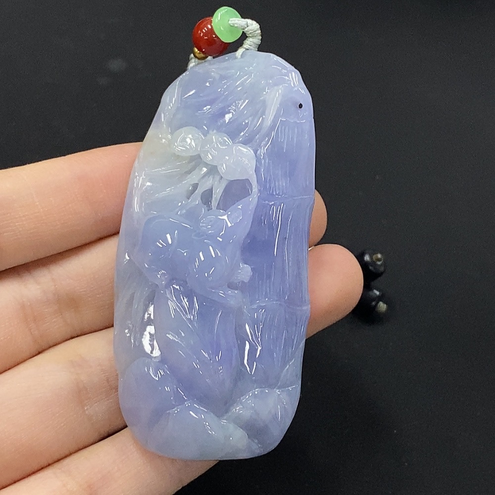 F35115107 Jadeite Wealth-Bringing Mouse Pendant with Non-A Grade Beads, Total Weight Approx. 47.64g