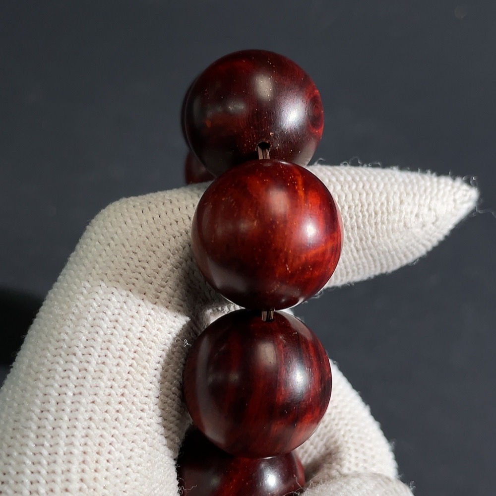 W26982535 Small-Leaf Sandalwood Sandalwood Bracelet Total Weight Approx. 48.60g Size About 18.0mm