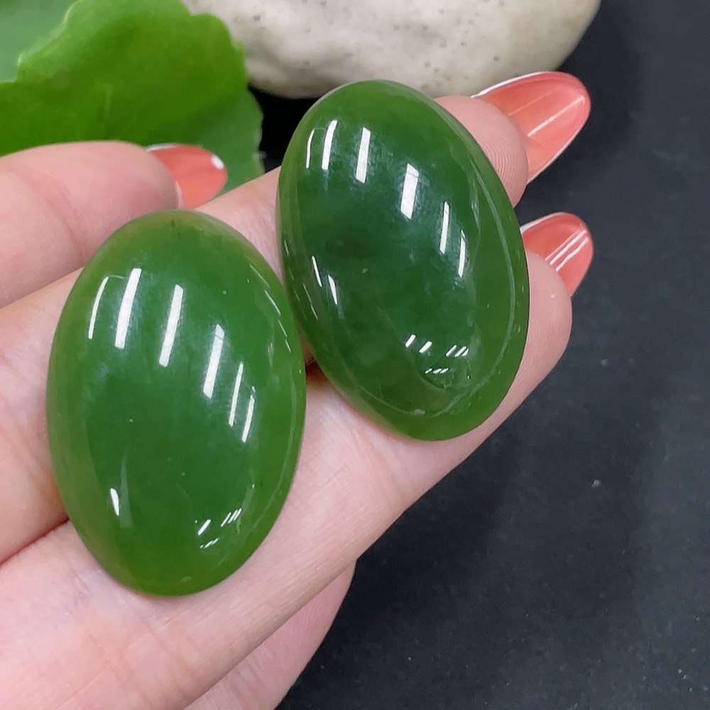 H34017670 Hetian Jade Egg-shaped Pendant (Total weight: approx. 10.8g)