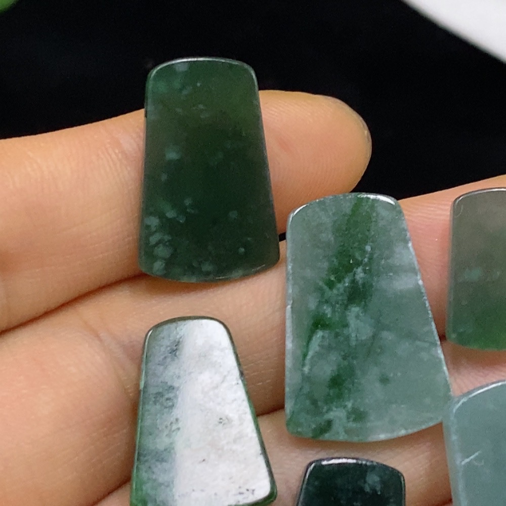 F33861699 Jadeite Pendant Sell as a Lot