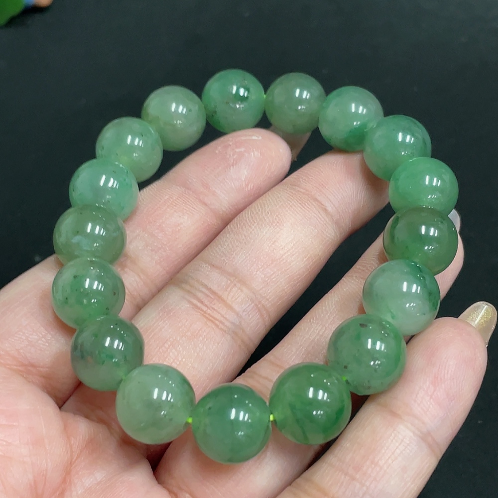 H31677374 African Emerald (Dulong Jade)
