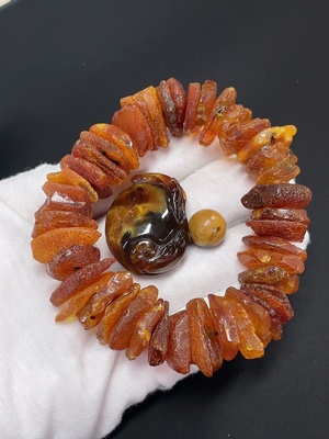 C46539269 琥珀蜜蜡饰品 货品总重约39.52克 一手走