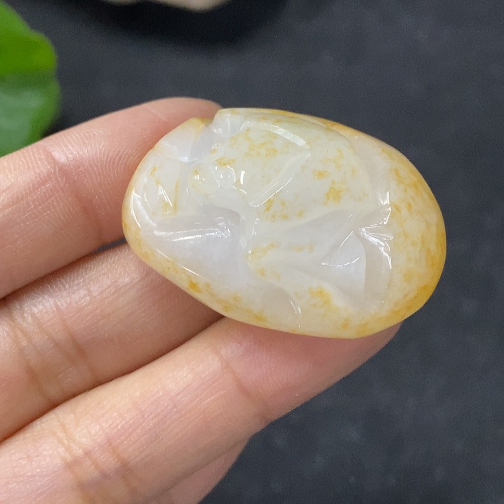 F35139768 Jadeite Pendants Sell as a Lot