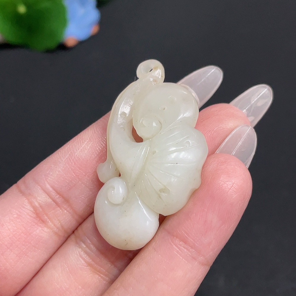 H27081770 Hetian Jade Pendant   Ruyi   Total Weight: Approx. 14.4g