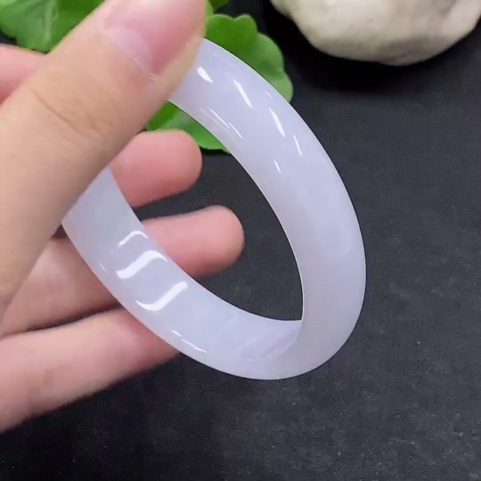 F33895097 Jadeite Imperial Concubine Bracelet Size 55.5/51.5 Total Weight Approx. 43.89g