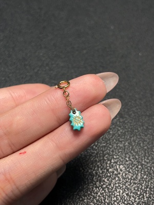 C34041024 Turquoise Pendant, Color Origin Undetermined, Contains Other Mineral Components, Total Weight Approximately 0.29g, Non-Gold