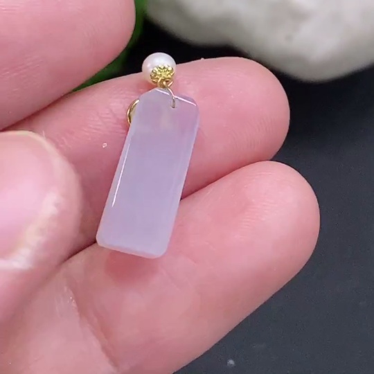F34001204 Jadeite Plain Pendant with 18K Gold Clasp, Total Weight Approx. 1g