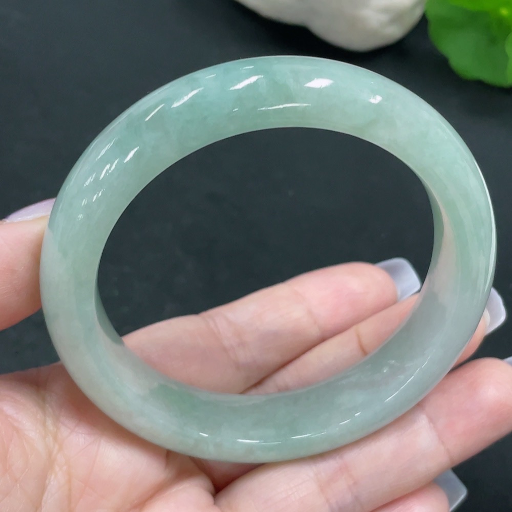 F27064645 Jadeite Round Bangle Size 56.4 Total Weight Approx. 66.7g