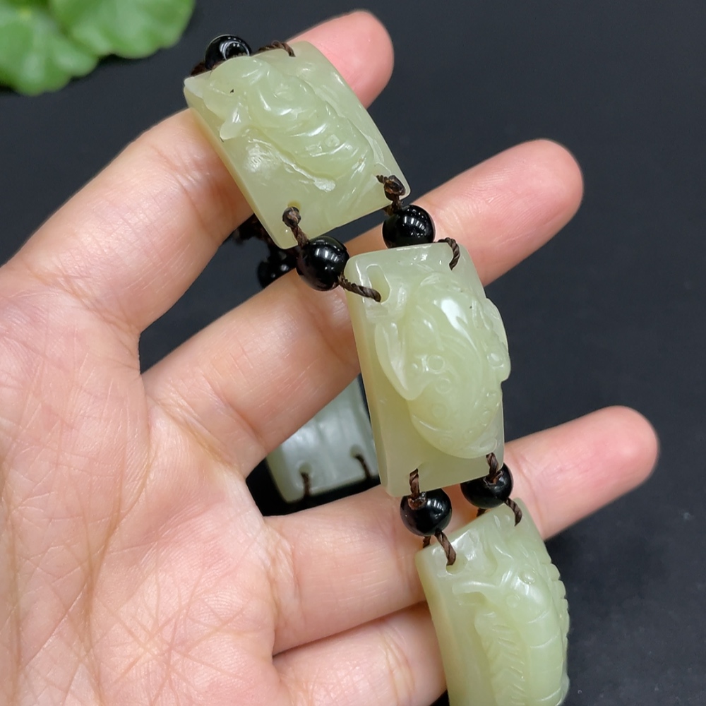 H34072245 Hetian Jade Five Poisons Bracelet