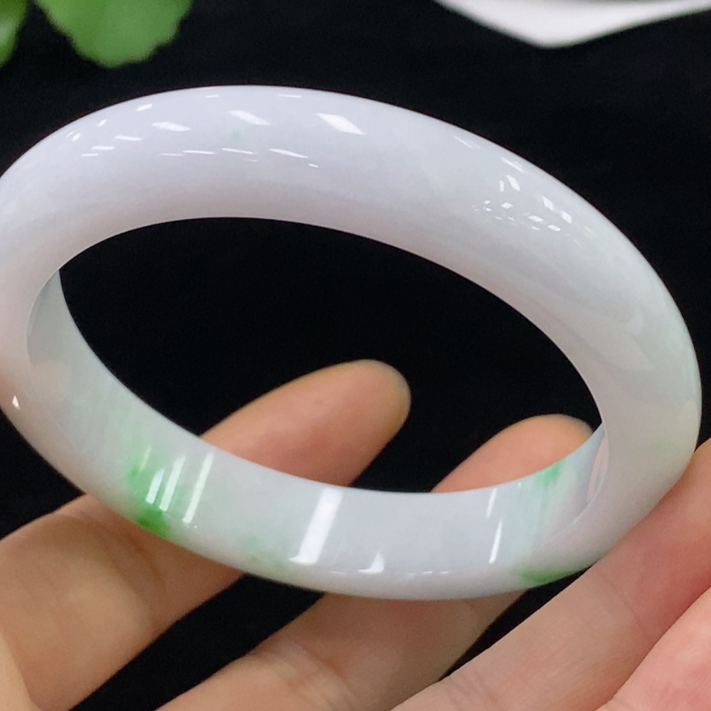 F32731504 Jadeite Round Bangle Bracelet