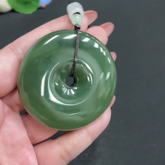 H34005799 Hetian Jade Pendant - Peace Buckle