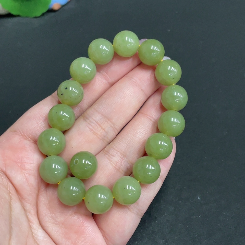 H33847558 Hetian Jade Bracelet, approx. 11.8mm beads, total weight approx. 45.8g