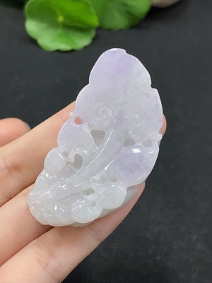 F34963902 Jadeite Pixiu Pendant Gross Weight: Approx. 42.26g