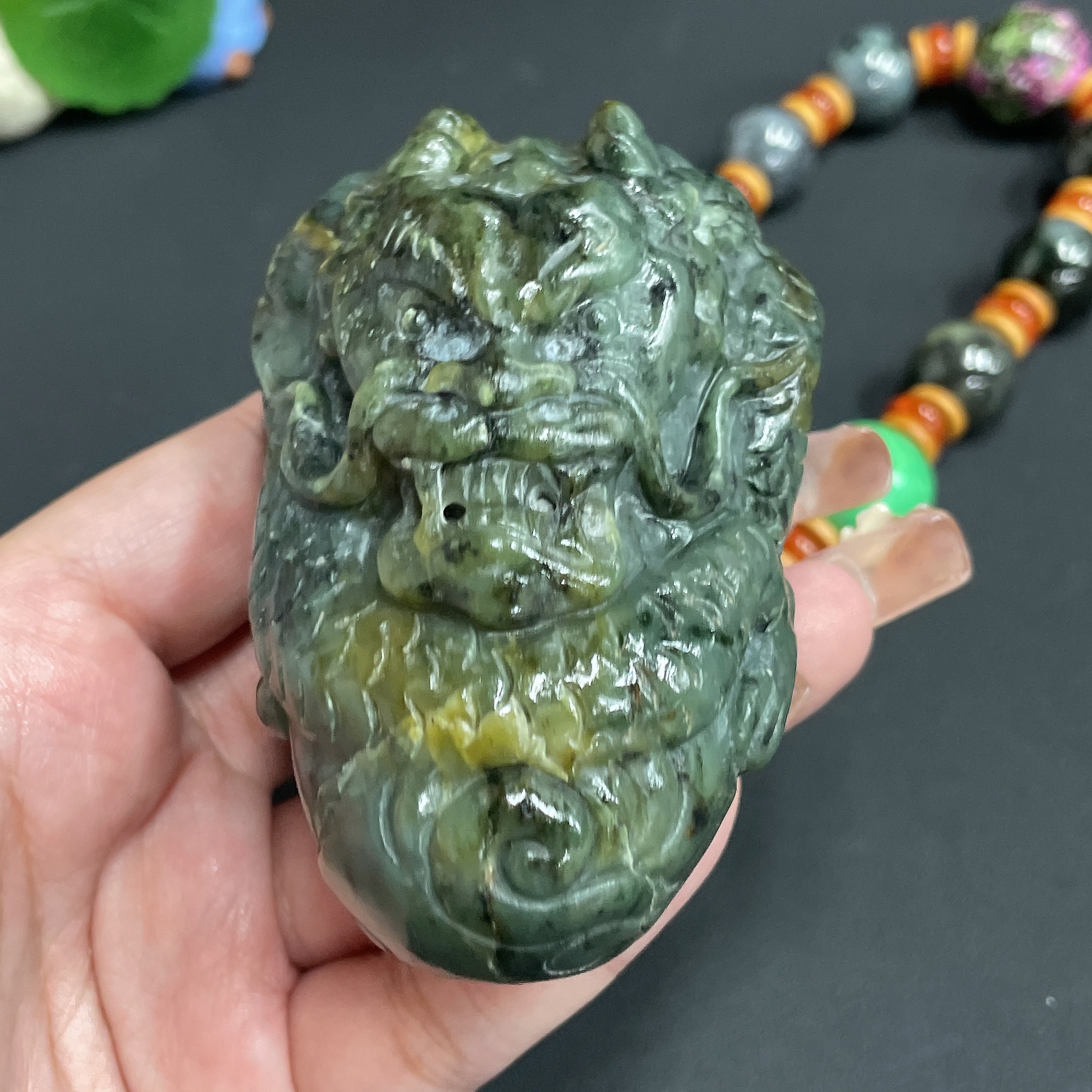H22441731 Hetian Jade Handheld Piece "Dragon Roaming the World" with Chain, Total Weight 478.79g, Chain Not Included