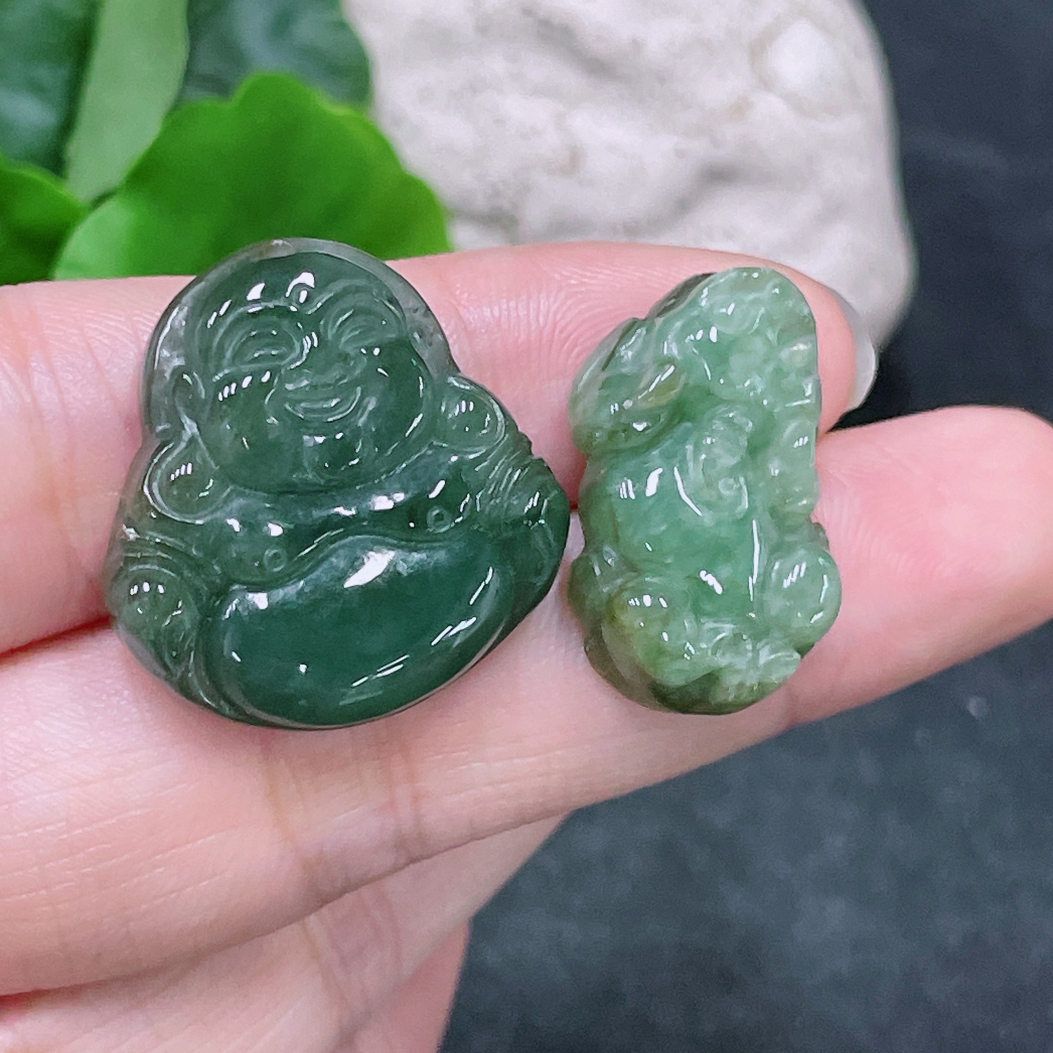 F32810996 Jadeite Pendants Sell as a Lot